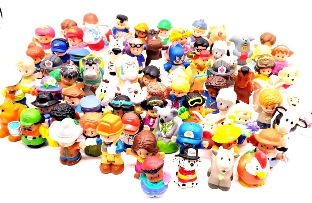 Huge Fisher Price Little People Lot Of 86 W/ People , Animals Cars Building Etc